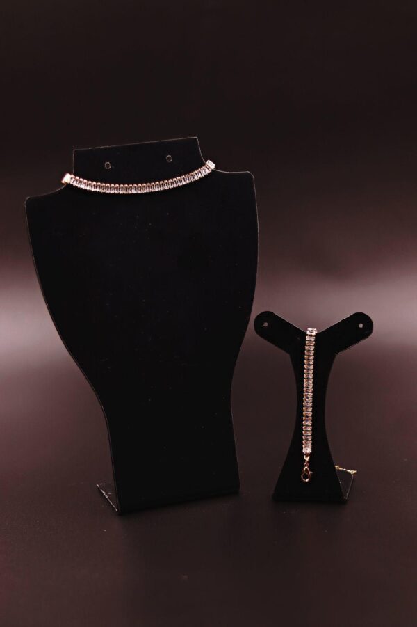 Conjunto de choker e pulseira